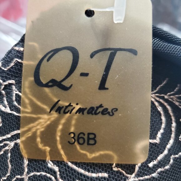 Q T Intimates Bra & Pant Set – Black with Gold Embroidery Lace Overlay NEW - Picture 9 of 9